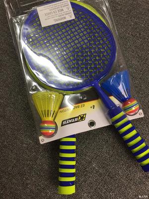 出一副玩具反斗城儿童球拍